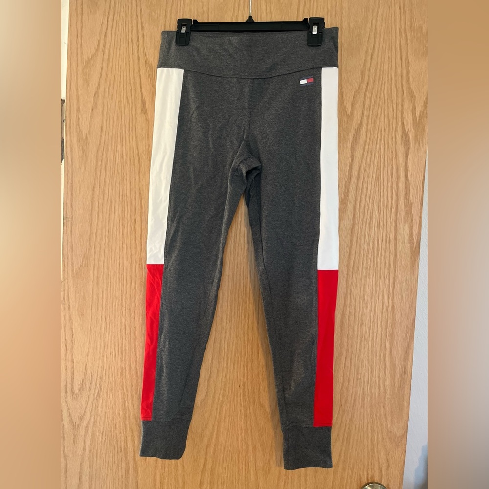 Woman’s Tommy Hilfiger leggings Sz. M